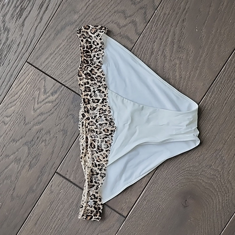 Victoria's Secret Pink White Cheetah Bikini Bottoms